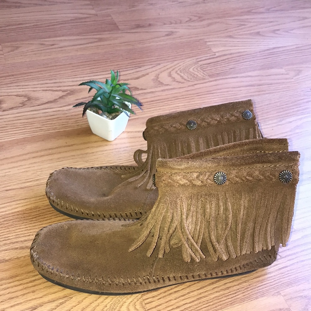 Minnetonka Women’s Ankle Moccasins with fringe